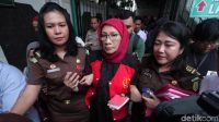 Ratna Sarumpaet di PN Jaksel/Foto: Lamhangat Aritonang