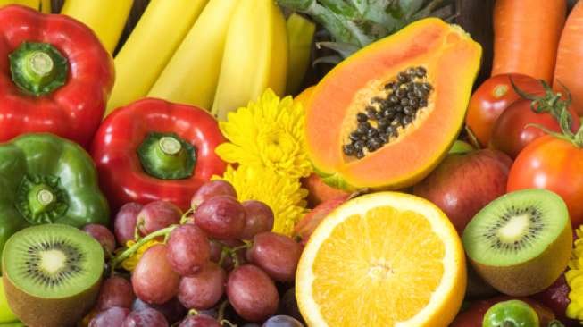 Ilustrasi buah-buahan, Pepaya, Kiwi, Pisang. (Shutterstock)