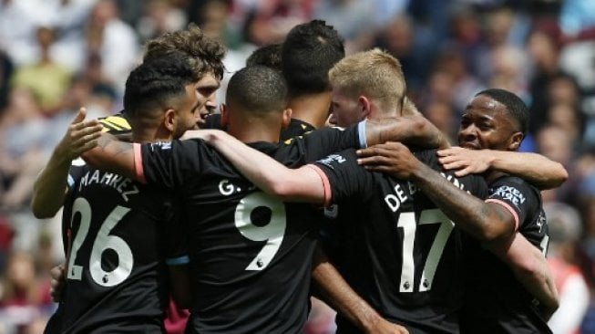 Pemain Manchester City rayakan kemenangan atas West Ham United di London Stadium, Sabtu (10/8/2019). Dalam laga ini City menang telak 5-0. [AFP]