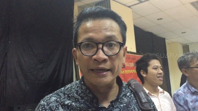 Pegiat HAM Usman Hamid di Jakarta. [Suara.com/Lily Handayani]