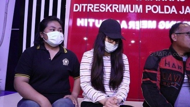 Eks finalis Putri Pariwisata Indonesia, Putri Amelia Zahraman. [Suara.com/Achmad Ali].