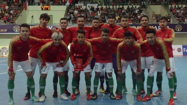 Para penggawa Timnas Futsal Indonesia di AFF Futsal 2018 yang digelar di GOR Universitas Negeri Yogyakarta mulai tanggal 5-11 November 2018. [Stephanus Aranditio/bolatimes.com]