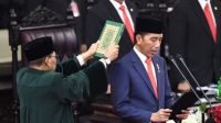 Joko Widodo atau Jokowi saat diambil sumpah sebagai Presiden RI 2019-2024. (Antara)