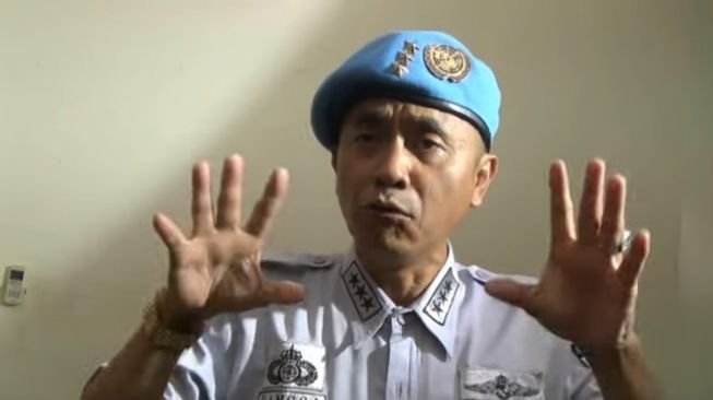 Sunda Empire kembali menggegerkan khalayak, dengan mengunggah video baru berisi pernyataan bombastis pemimpin mereka, Raden Rangga alias HRH Rangga. [Facebook]