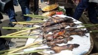 Tikus bakar di Pasar Beriman, Tomohon, Sulut
