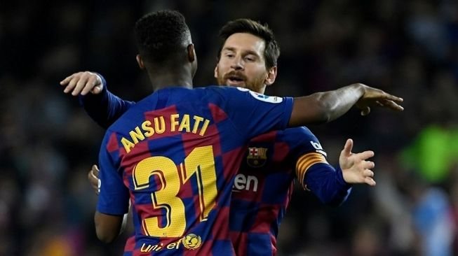Ansu Fati mencetak dua gol dari dua assist yang diberikan Lionel Messi, membawa Barcelona mengalahkan tamunya Levante dengan skor 2-1. (Foto: AFP)