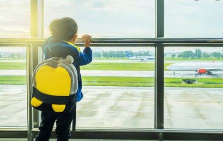 Aturan Perjalanan Udara untuk Anak-anak Aturan Perjalanan Udara untuk Anak-anak