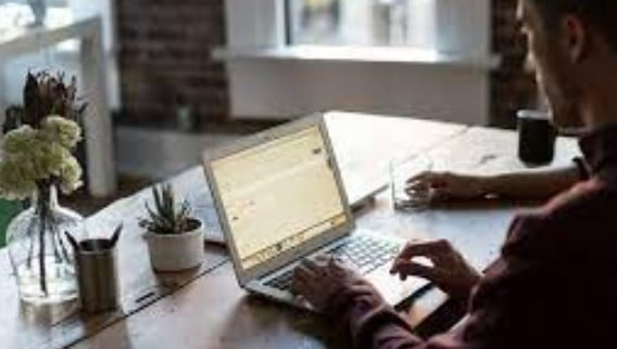 A Guide to Find Lucrative Data Entry Jobs