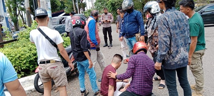 Breaking News Kecelakaan di Merangin Beat Vs Jupiter, Dua Korban Dilarikan ke RSUD Bangko