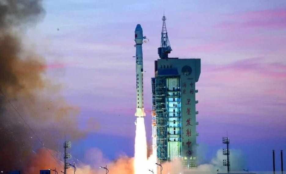 Cina Luncurkan Roket Satelit Terbaru Cina Luncurkan Roket Satelit Terbaru