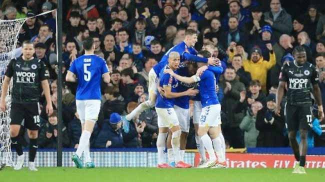 Everton ke Perempat Final Piala FA Everton ke Perempat Final Piala FA
