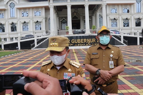 Gubernur Al Haris ASN Harus Disiplin dan Profesional Dalam Bekerja