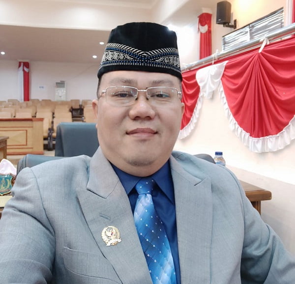 Dewan Tanjabbar Sayangkan Gaji Guru Honor Tak Dibayar Pemkab 4 Bulan Dewan Tanjabbar Sayangkan Gaji Guru Honor Tak Dibayar Pemkab 4 Bulan