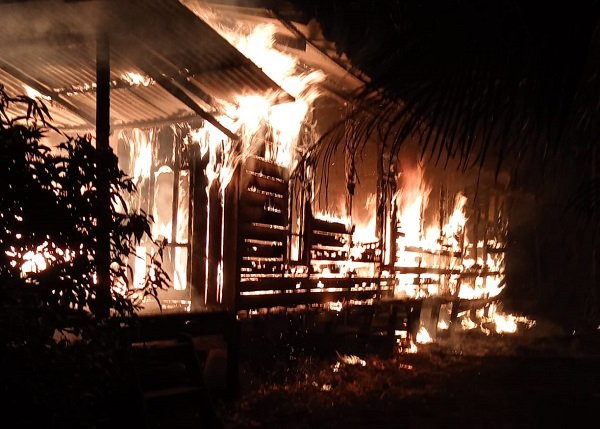 Ditinggal Taraweh, Rumah Warga Senyerang Tanjabbar Terbakar