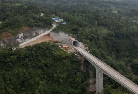 Kereta Cepat Jakarta-Bandung Mulai Uji Coba November Kereta Cepat Jakarta-Bandung Mulai Uji Coba November