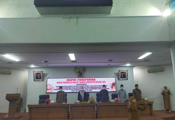 Ketua Dewan Batanghari Apresiasi Kepala OPD yang Hadir di Paripurna Ketua Dewan Batanghari Apresiasi Kepala OPD yang Hadir di Paripurna