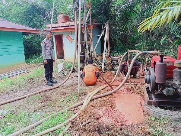 Saat Polisi Asal Warga SAD Binaan Kapolda Jambi Balik Kampung Saat Polisi Asal Warga SAD Binaan Kapolda Jambi Balik Kampung