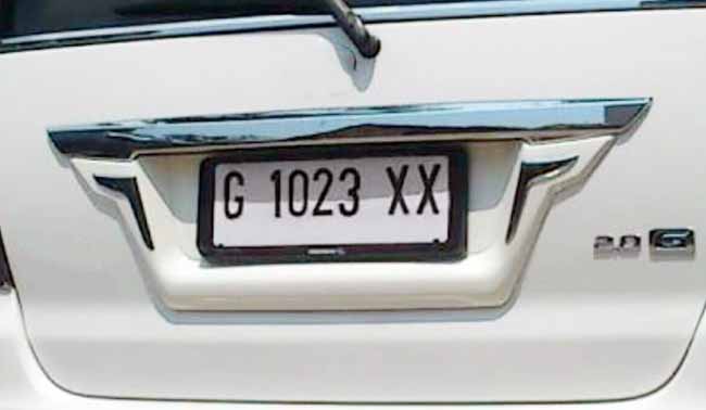 Plat Nopol Putih Diberlakukan