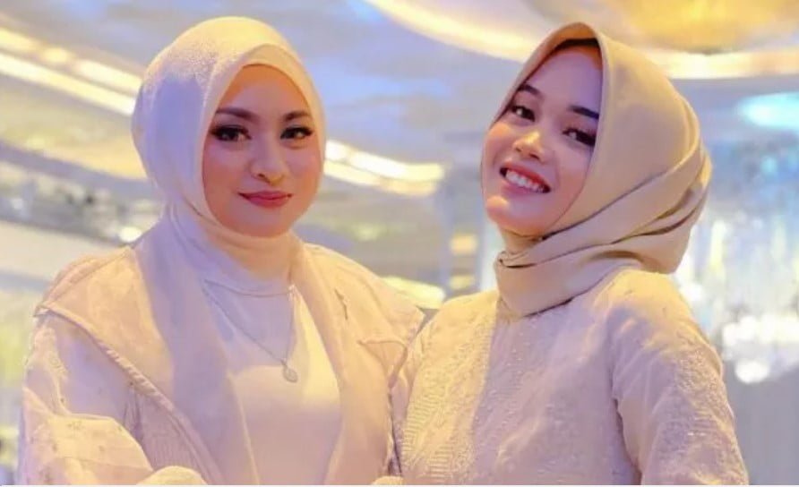 Nathalie Holscher dan Putri Delina. Nathalie Holscher dan Putri Delina.