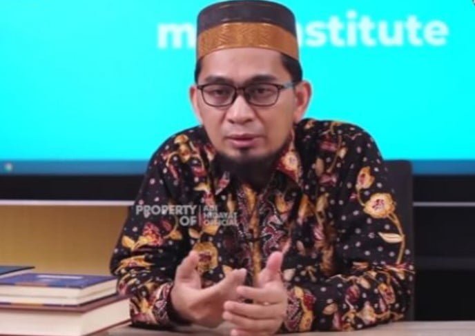 Ustaz Adi Hidayat.