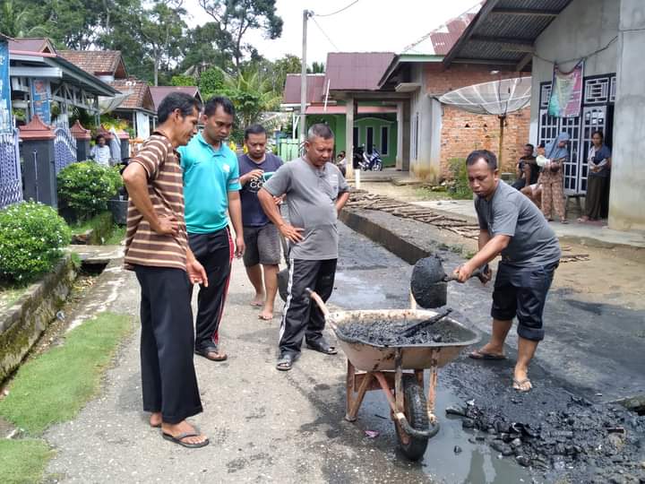 Desa Salam Buku Desa Salam Buku