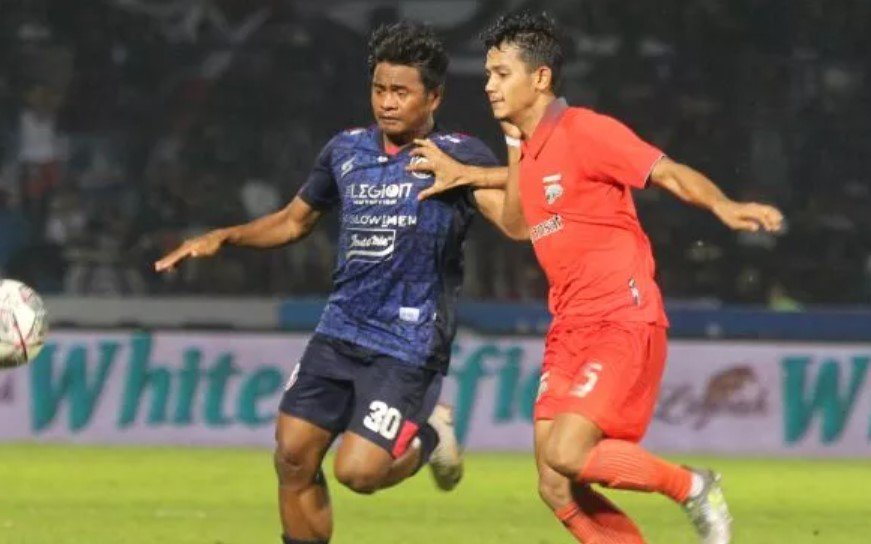 Laga Arema FC vs Borneo FC Leg I.