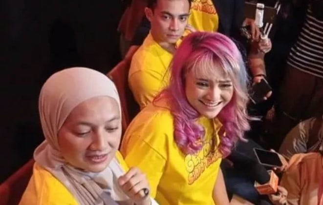 Cut Mini dan Marshanda di acara peluncuran poster dan trailer film Gendut Siapa Takut Cut Mini dan Marshanda di acara peluncuran poster dan trailer film Gendut Siapa Takut