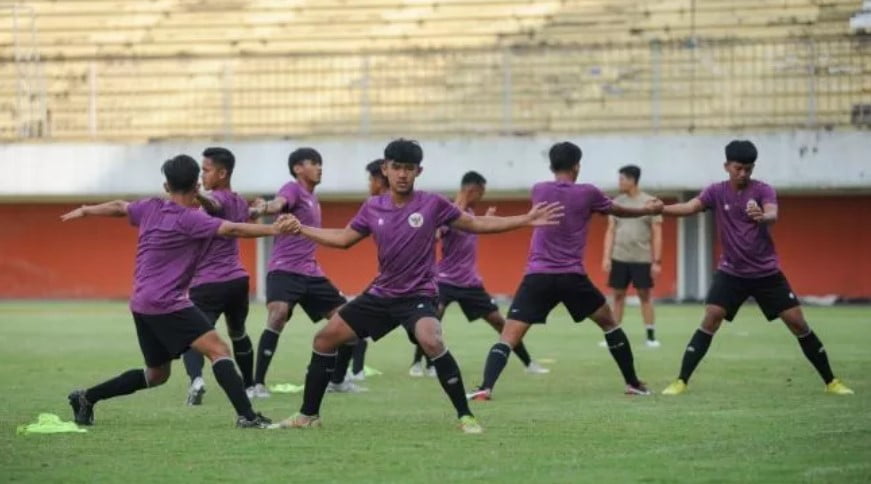 Latihan Timnas Indonesia U-16 di Stadion Maguwoharjo, Sleman Latihan Timnas Indonesia U-16 di Stadion Maguwoharjo, Sleman