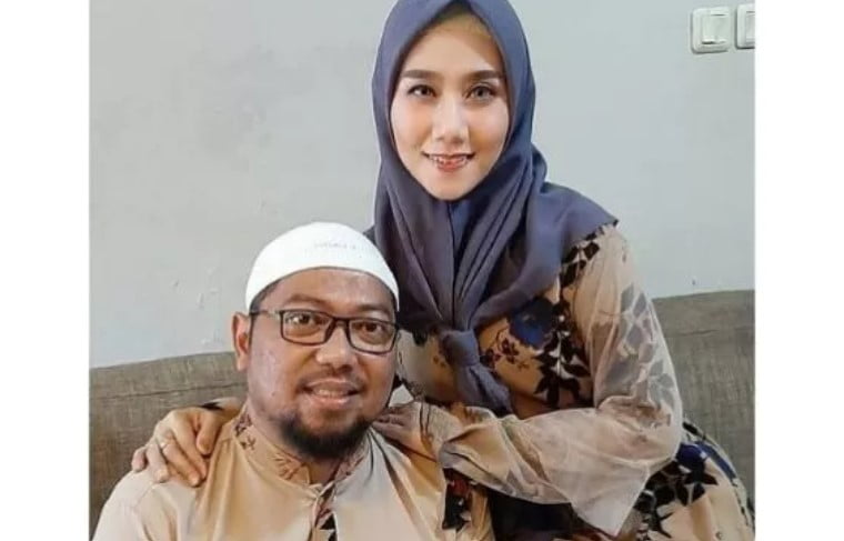 Nana AFI dan suaminya