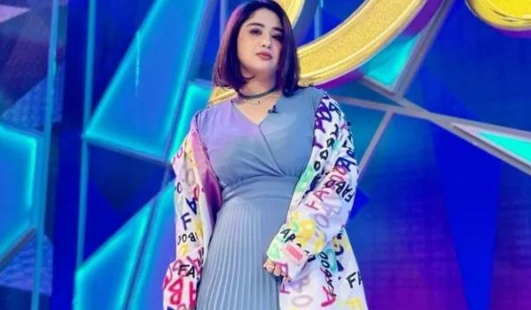 Dewi Perssik