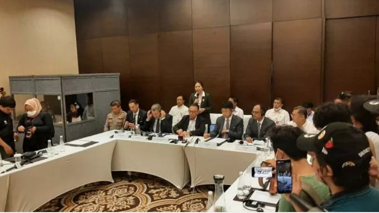 Ketua Umum PSSI Mochamad Iriawan saat memberikan keterangan pers di Hotel Fairmont. (Suara.com)