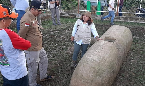 Wabup Nilwan Yahya bersama tim geopark Merangin.
