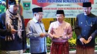 Gubernur Al Haris saat hadiri Rapat Paripurna DPRD Hari Jadi Provinsi Sumatera Barat Ke-77. (Diskominfo Provinsi Jambi)