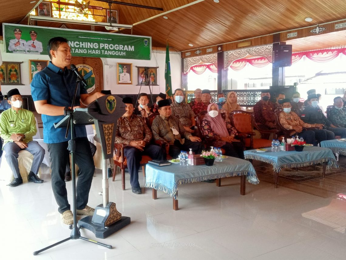 Bupati Batanghari M Fadhil Arief