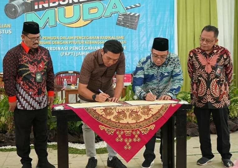Bupati Fadhil Teken MoU