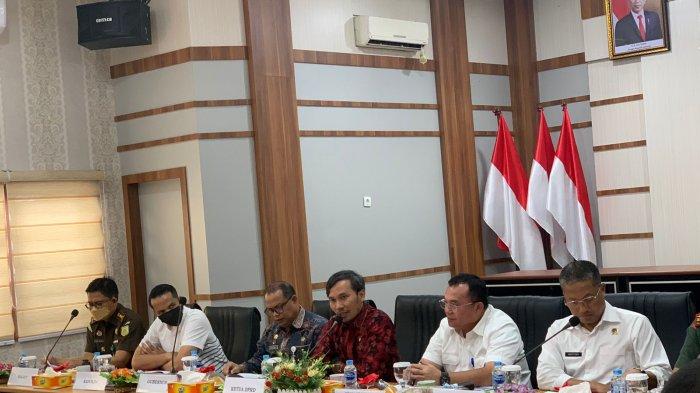Ketua DPRD Provinsi Jambi