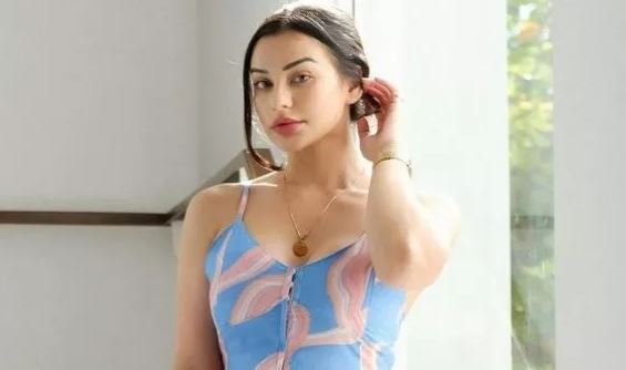 Nora Alexandra Nora Alexandra