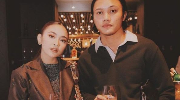 Rizky Febian mahalini Rizky Febian mahalini