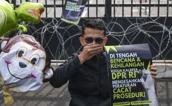 Tolak KUHP baru Tolak KUHP baru