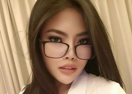 Foto menggoda Vita Bella