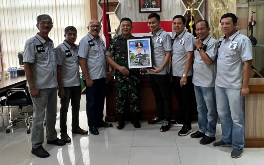 Panitia Jamnas TLCI ke 5 foto bersama Danrem 042 Gapu Jambi. Foto:ist/Jambiseru.com