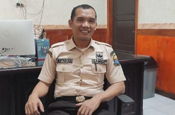 kepala-samsat-muaro-jambi-mustarhadi Kepala Samsat Muaro Jambi Mustarhadi. Foto : Doni / JambiSeru.com