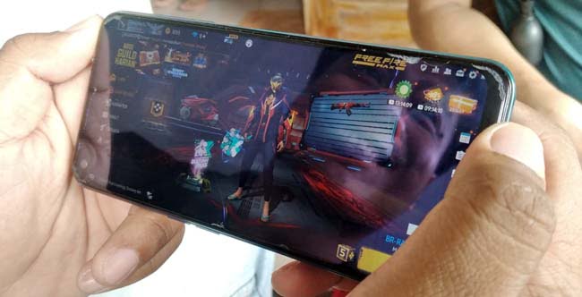 smartphone untuk game online