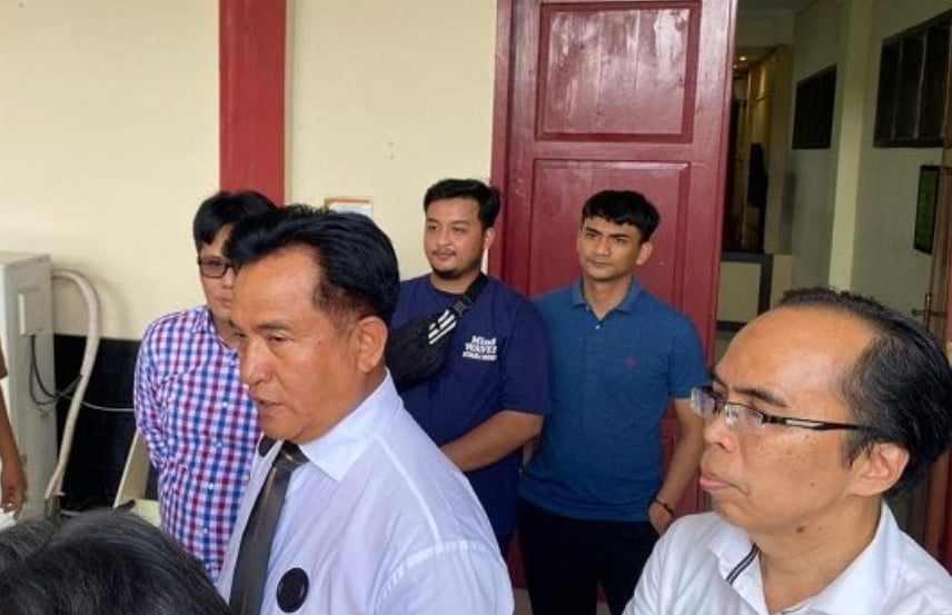 Prof Yusril Ihza Mahendra saat menghadiri sidang praperadilan kasus gagal bayar di Bank 9 Jambi.