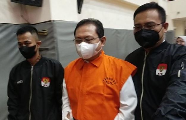 Sekretaris MA Hasbi Hasan resmi ditahan KPK. Foto: iNews.id