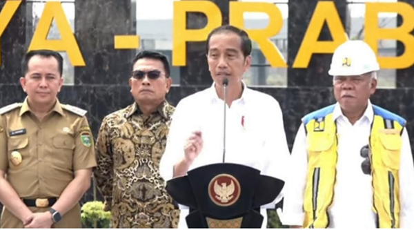presiden jokowi resmikan tol