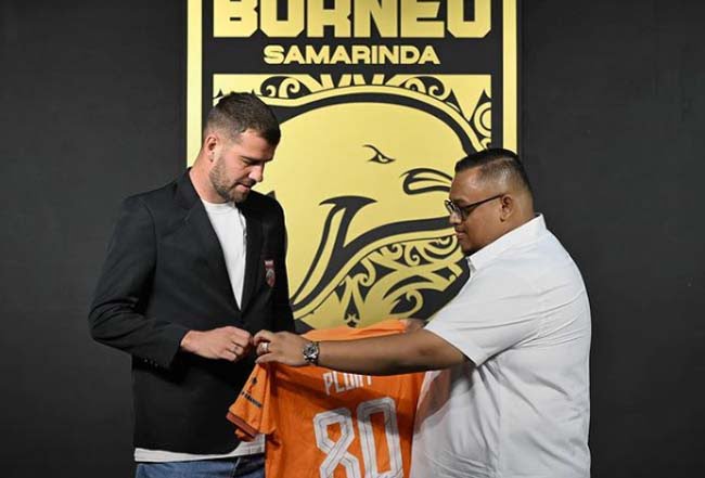 wiljan pluim gabung borneo fc wiljan pluim gabung borneo fc