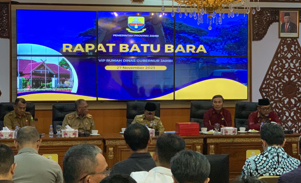 ketua edi purwanto menghadiri mediasi konflik stockpile batubara pt sas.