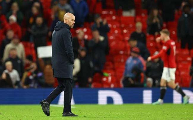 manchester united dibantai
