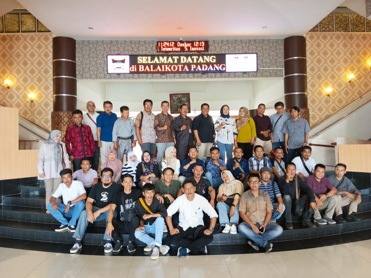 Studi Tiru Diskominfo Kerinci ke Diskominfo Kota Padang. Foto: (Oga/Jambiseru.com)